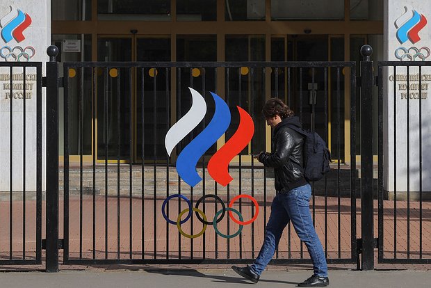 Поздняков осуждает МОК за молчание о высказываниях мэра Парижа о россиянах на ОИ Поздняков осуждает МОК за молчание о высказываниях мэра Парижа о россиянах на ОИ