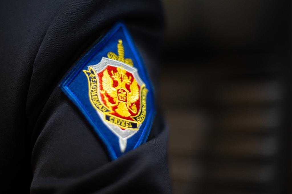 ФСБ в Калининграде задержала россиянина за подготовку теракта на 9 мая ФСБ в Калининграде задержала россиянина за подготовку теракта на 9 мая