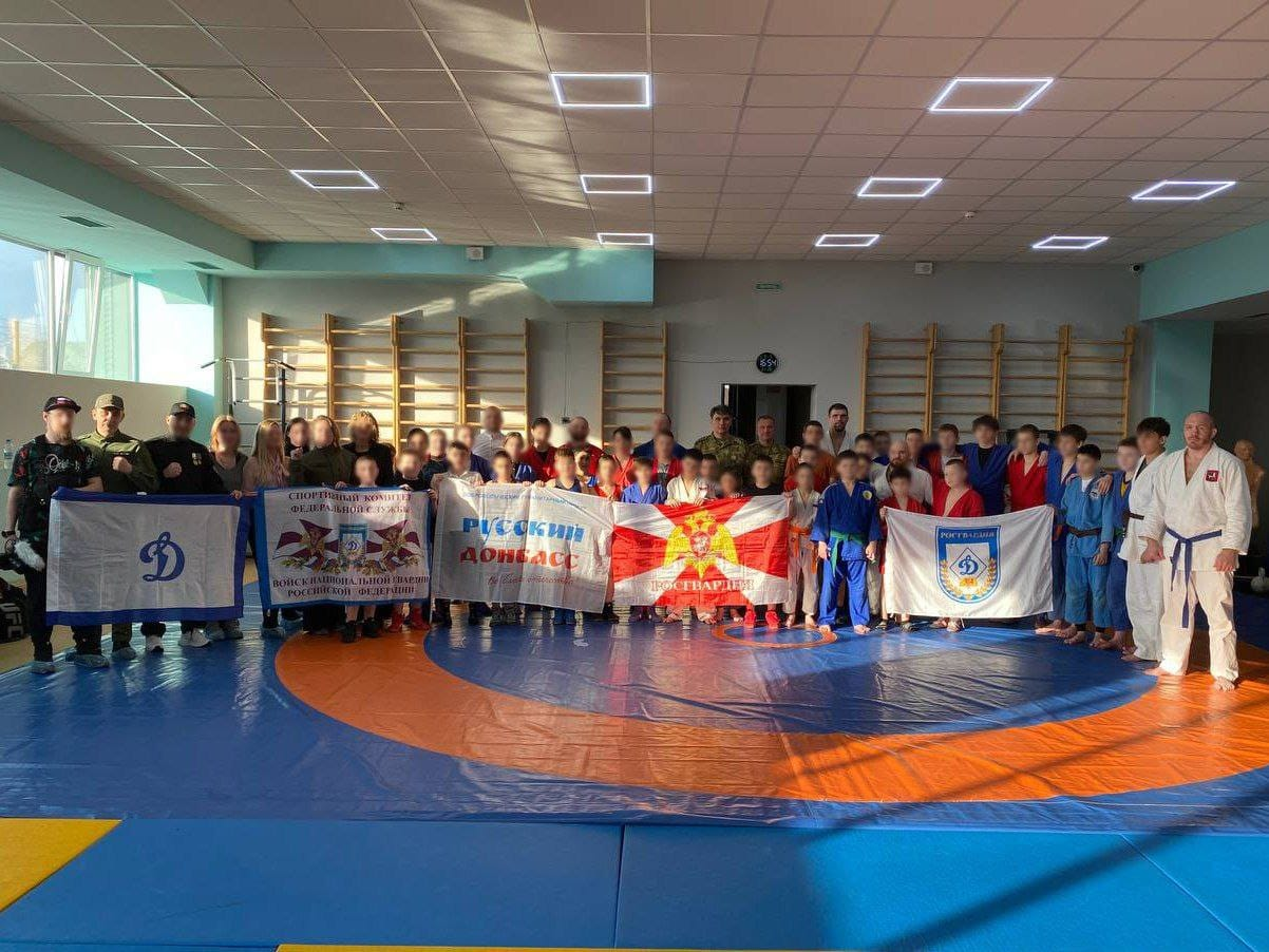 Титулованные спортсмены Росгвардии провели мастер-классы для юных атлетов из новых регионов