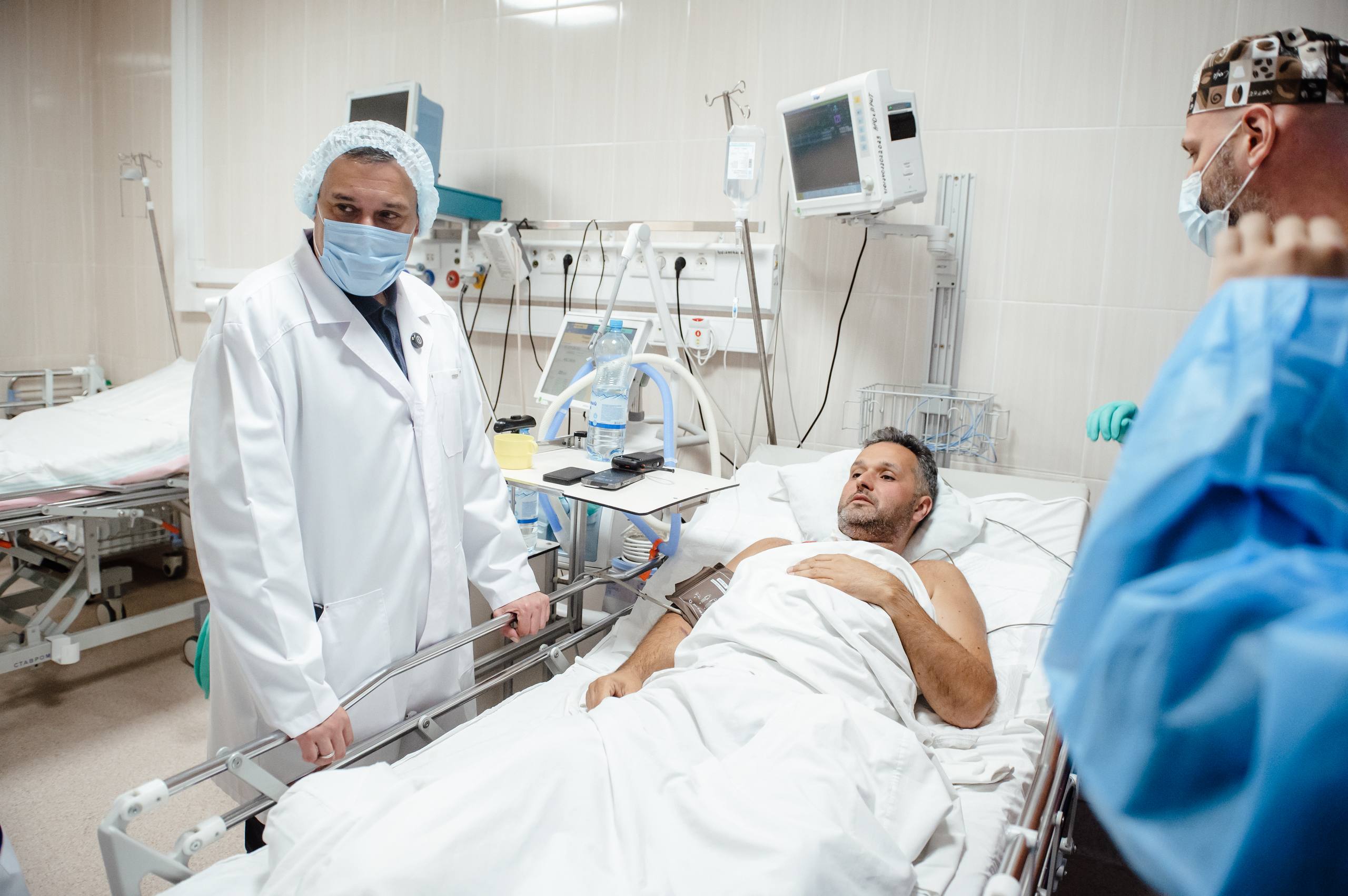 Хинштейн сообщил о визите к раненым в Курской областной больнице