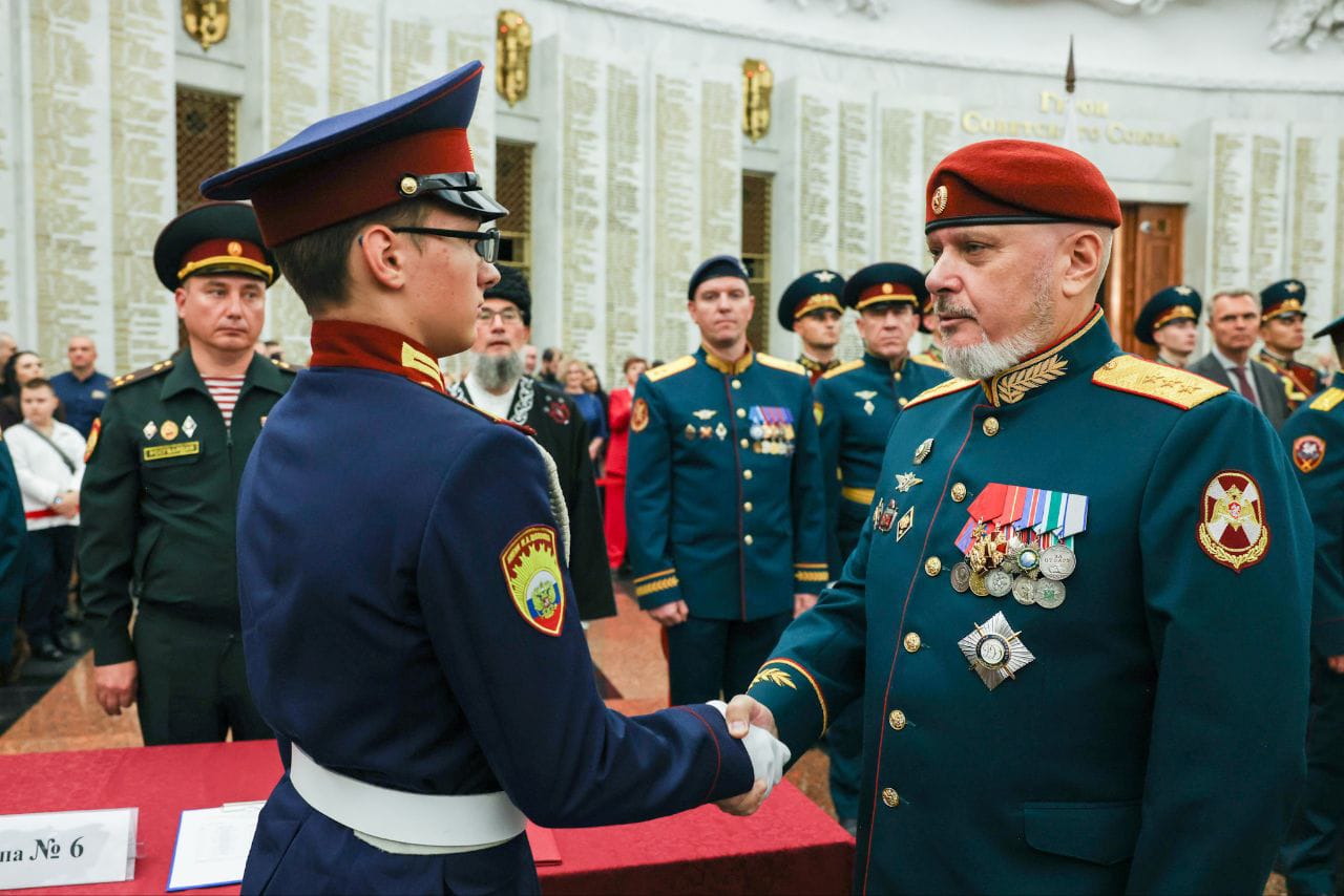 Генерал Воробьев поздравил воспитанников МПКУ им. М.А.Шолохова Росгвардии с принятием клятвы кадета