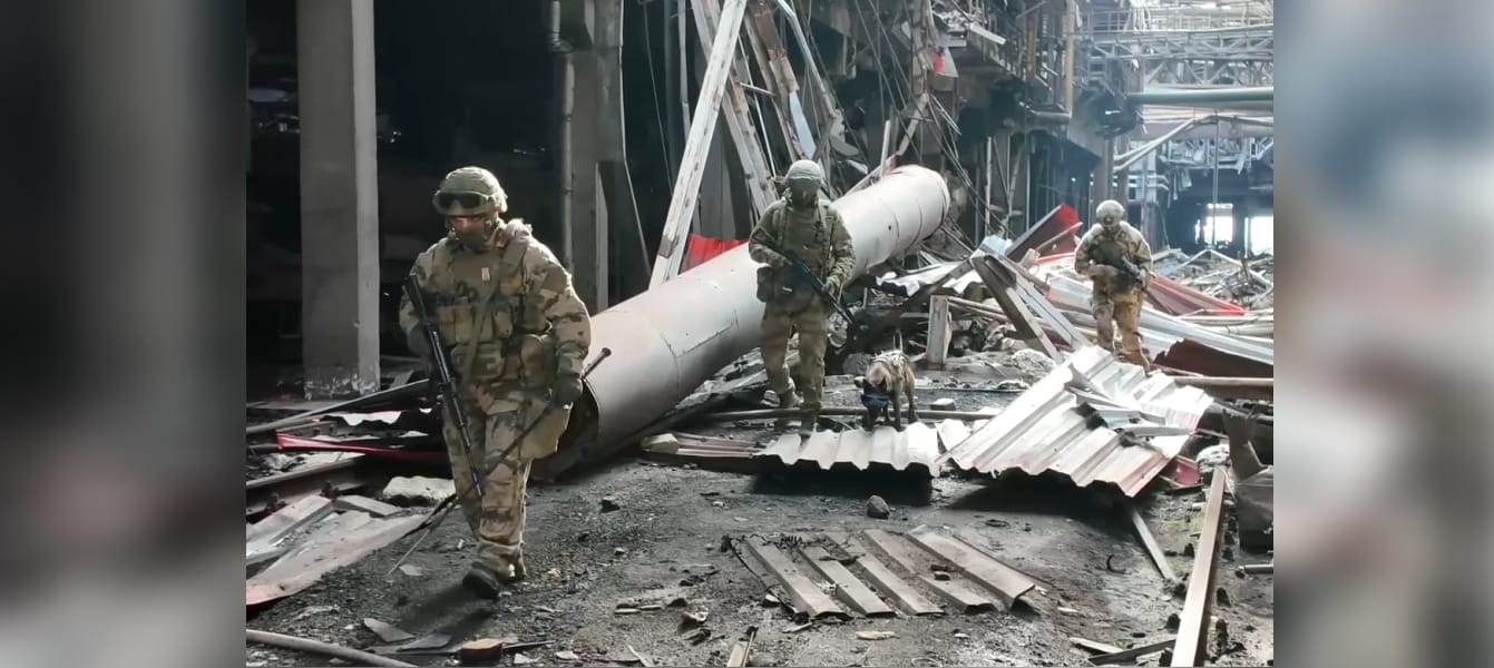 Росгвардейцы обезвредили боеприпасы, брошенные ВСУ на «Азовстали»