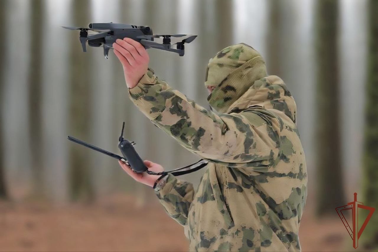 Расчеты БПЛА Росгвардии подавили наблюдательный пост и уничтожили технику ВСУ в Сумской области