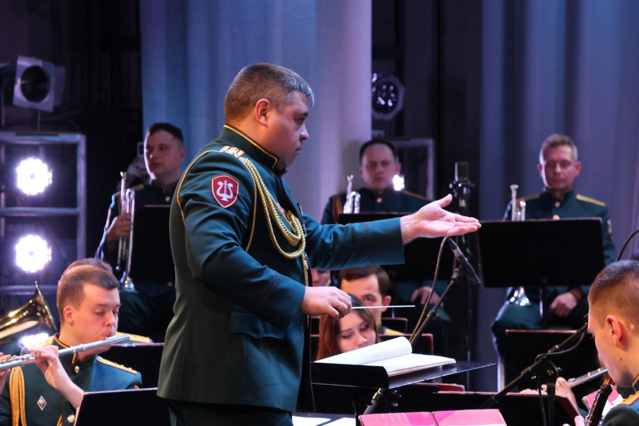 Образцово-показательный оркестр Росгвардии выступил с концертами в Ростовской области